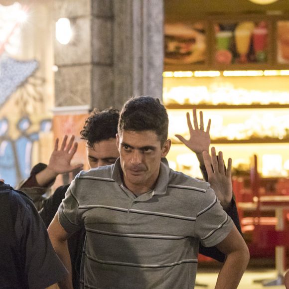 No fim da novela 'Malhação: Toda Forma de Amar', Marco Rodrigo (Júlio Machado) entra na mira de Rui (Romulo Neto) após mentira sobre 'morte' de Rita (Alanis Guillen)