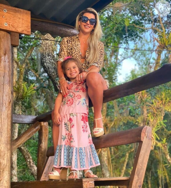 Filha de Mirella Santos, Valentina é sucesso nas redes sociais