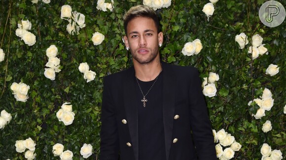 Na web, internuatas apontam indireta de Neymar com pedido de música