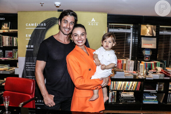 Isis Valverde é mãe de Rael, de 1 ano, fruto do casamento com modelo André Resende