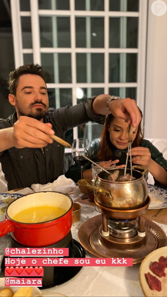Fernando Zor e Maiara comem fondue em aniversário de namoro