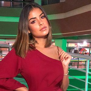 Munik Nunes assume namoro com sertanejo Caio César