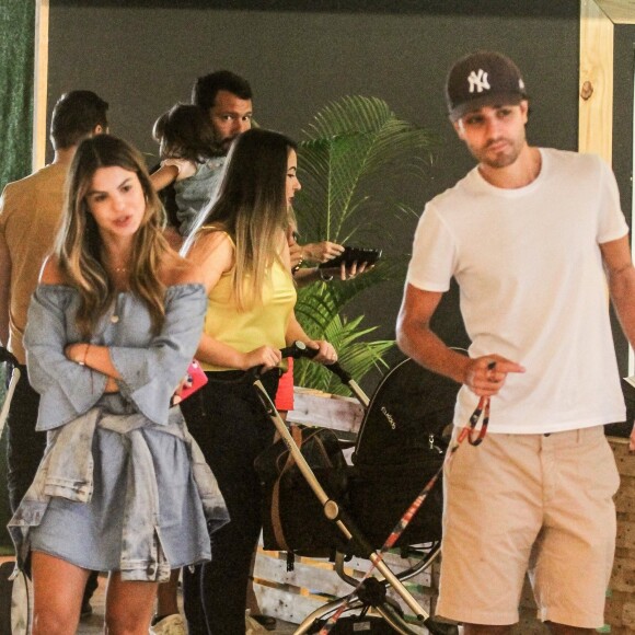 Sthefany Brito e Igor Raschkovsky serão pais de um menino