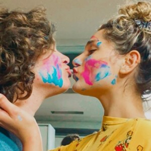 Sasha Meneghel e João Figueiredo se beijam em vídeo fofo