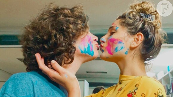 Sasha Meneghel e João Figueiredo se beijam em vídeo fofo