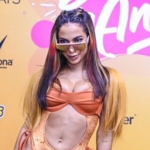 Anitta assumiu bissexualidade à mãe aos 13 anos