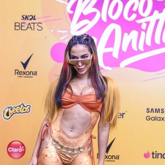 Anitta assumiu bissexualidade à mãe aos 13 anos