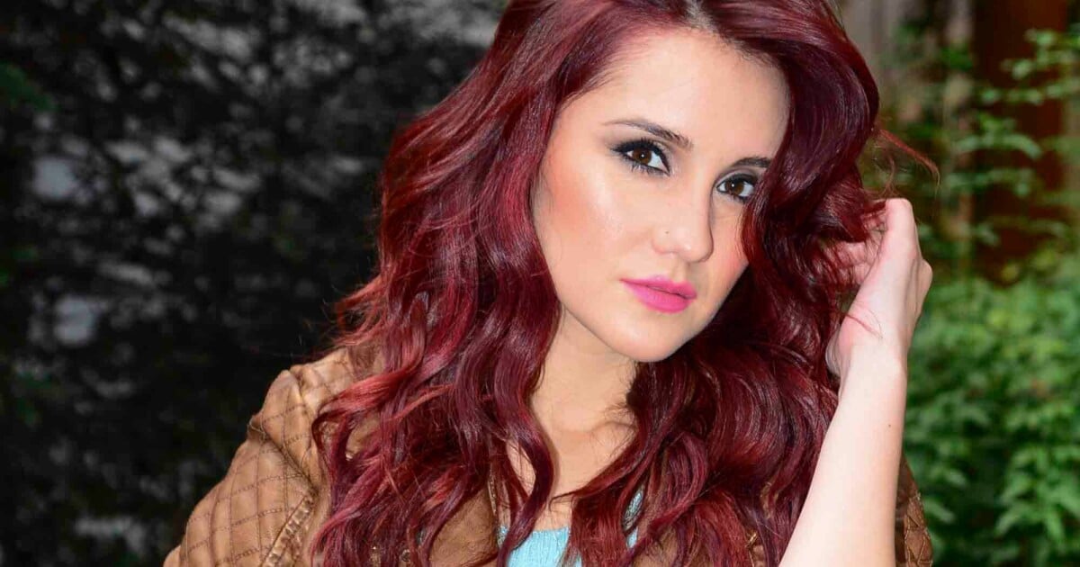 Dulce María usa acessório criado por brasileiro em shows do RBD em turnê  mundial. 'É mágico', revela stylist