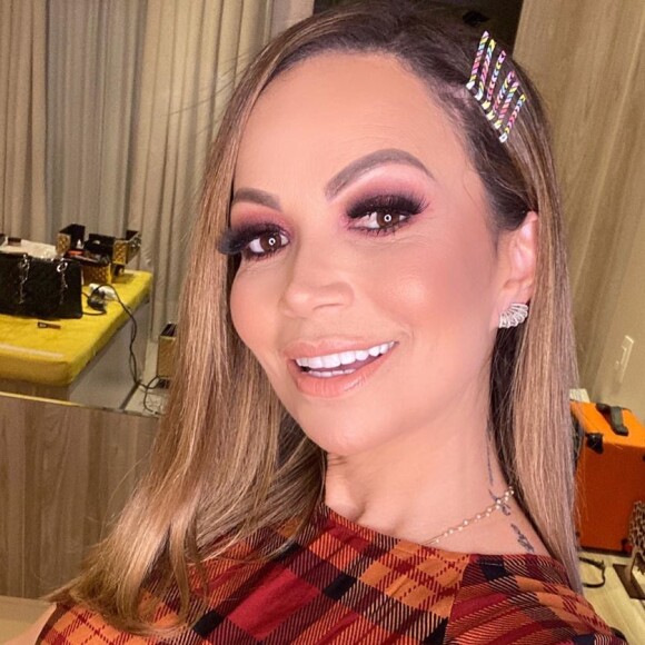 Solange Almeida se uniu a Joelma e Naiara Azevedo para arrecadar fundos para o hospital do câncer de Londrina, no Paraná