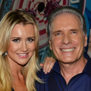 Ana Paula Siebert aposta em look fofo para filha no 1º mesversário nesta quarta-feira, dia 17 de junho de 2020