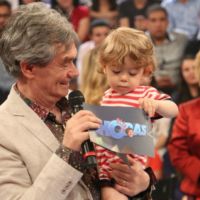 Serginho Groisman comemora 70 anos e recado do filho derrete a web: 'Fofura'