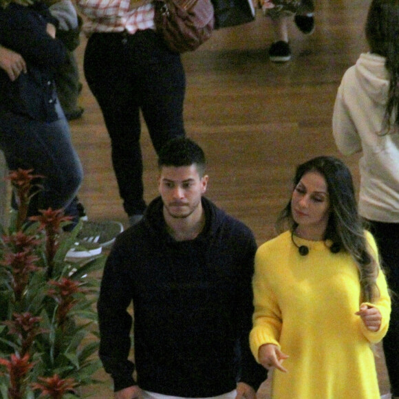 Arthur Aguiar e Mayra Cardi anunciaram separação em maio de 2020