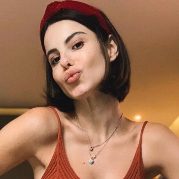 Web nota crescimento da barriga de Sthefany Brito em vídeo