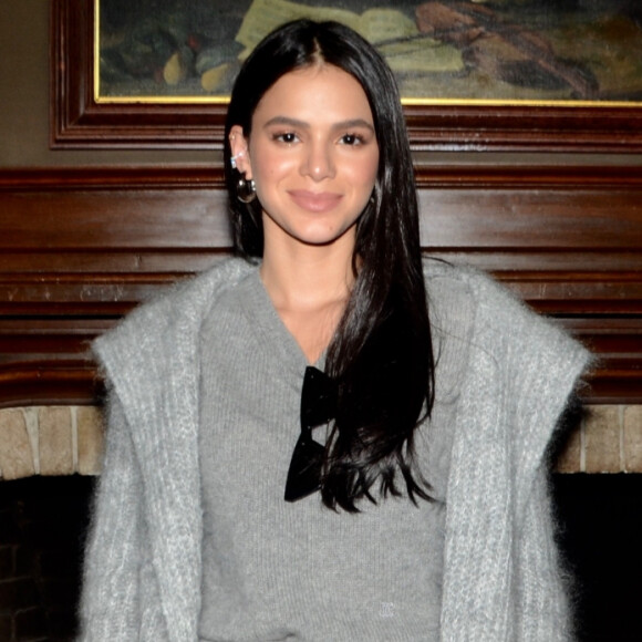 Bruna Marquezine lamenta: 'Eu acreditei na opinião alheia e comecei a detestar meu corpo'