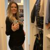 Mulher de Tiago Leifert, Daiana Garbin valoriza barriga de gravidez em look