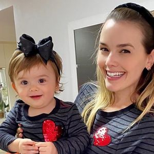 Thaeme, da dupla com Thiago, diverte fãs ao publicar vídeo da filha