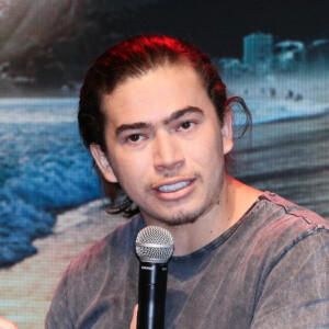 Whindersson Nunes está ficando com a estudante de engenharia civil Maria Lina