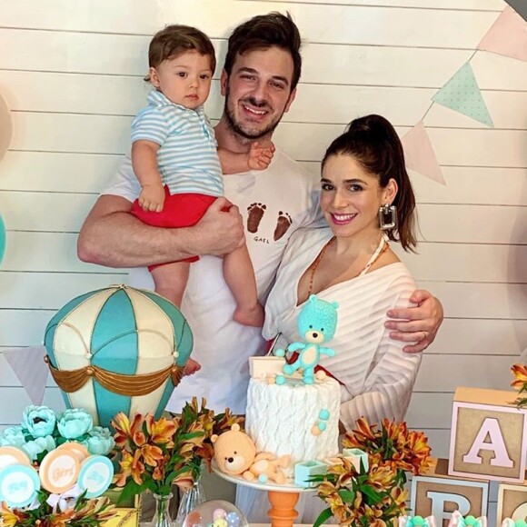 Sabrina Petraglia e Ramón Velázquez serão pais de uma menina