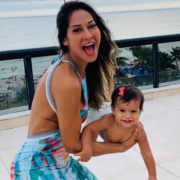 Veja detalhes de nova casa de Mayra Cardi !