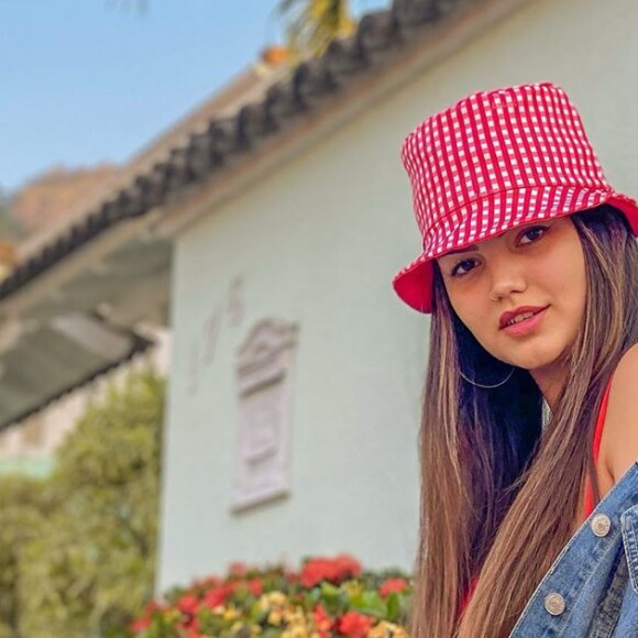 Suzanna Freitas quer perder peso para tirr excesso de pele