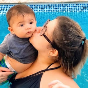 Marília Mendonça derrete seguidores com look fofo do filho, Leo, em 22 de agosto de 2020