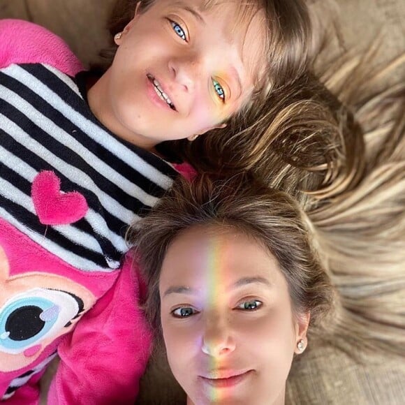 Olhar de Rafaella Justus roubou a cena em foto com a mãe, Ticiane Pinheiro