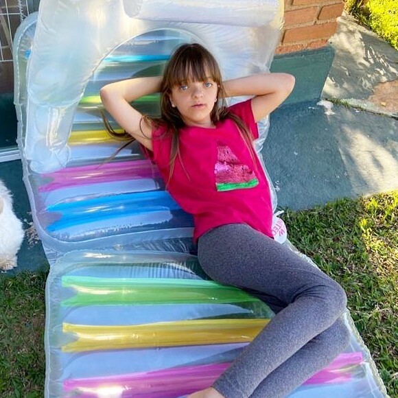 Tamanho de Rafaella Justus impressionou internautas em foto