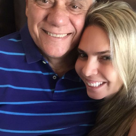 Namorada de Marcelo Rezende, Luciana Lacerda homenageou jornalista em post na web