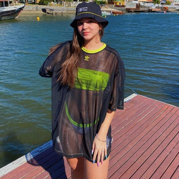 Mel Maia encara com naturalidade o fato de não se sentir totalmente plena