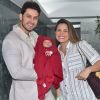 Kamilla Salgado e Eliéser Ambrósio deixam maternidade Santa Joana com o filho, Bento, em São Paulo, nesta segunda-feira, 28 de setembro de 2020