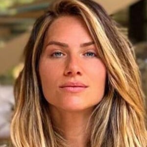 Giovanna Ewbank faz treino de luta com personal: 'Zyan foi tirar cochilo'