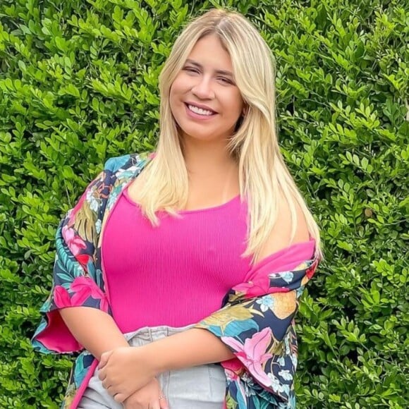 Marília Mendonça aposta nas tendências de moda em seus looks