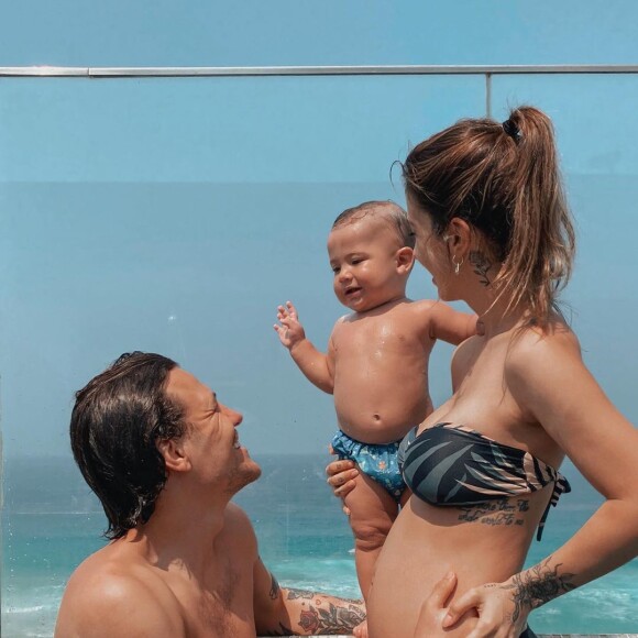 Saulo Poncio é casado com Gabi Brandt: o casal é pai de Davi e espera Henri