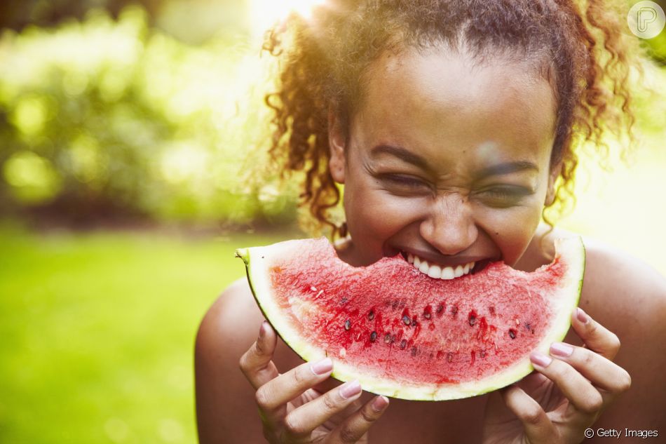 Prefira alimentos frescos e saiba a procedência do que está consumindo