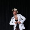 Blazer branco de Anitta no Grammy Latino era da marca italiana Fendi