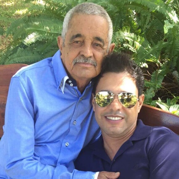 Zezé Di Camargo escreve texto em homenagem ao pai, Francisco