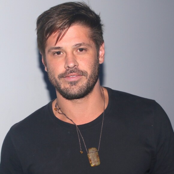 Dado Dolabella terminou o namoro de quase 1 ano com a prima, Marina Dolabella, em setembro de 2020