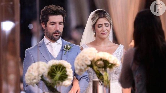 Jéssica Costa confirmou fim do casamento com Sandro Pedroso. Eles estavam juntos há cinco anos e haviam oficializado a união em 2019