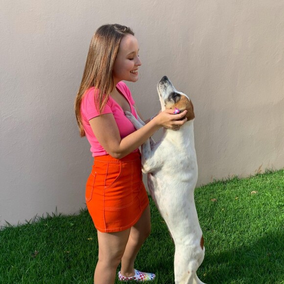 Larissa Manoela explica polêmica com pet e Luísa Mell se manifesta: 'Triste'