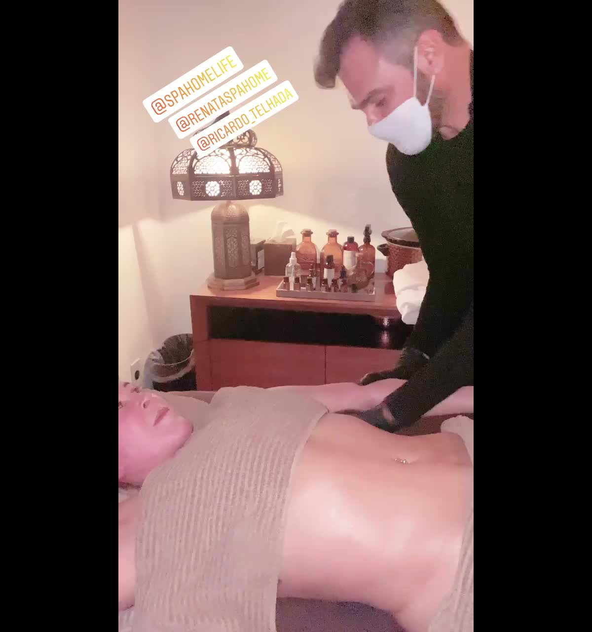 Vídeo de sexo fazendo massagem