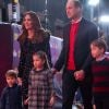 Filhos de Kate Middleton e William roubam a cena por elegância em peça de teatro nesta sexta-feira, di