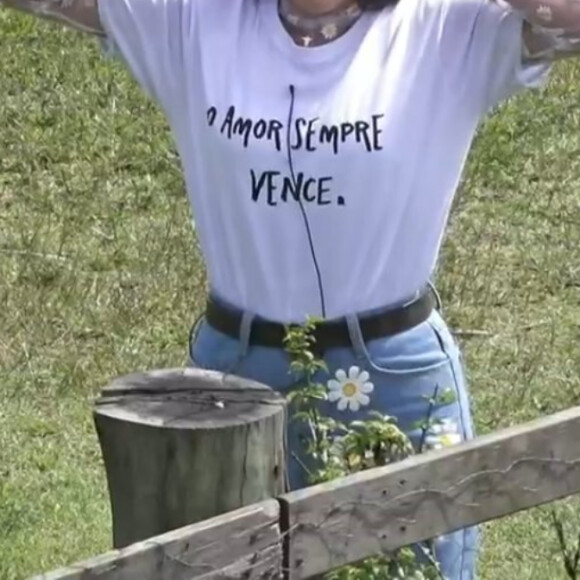 'A Fazenda 12': Lipe Ribeiro choca a namorada, Yá, com pedido de casamento