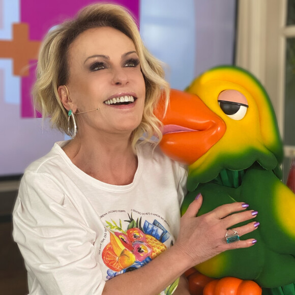 Ana Maria Braga comanda o 'Mais Você' com Louro José, personagem interpretado por Tom Veiga