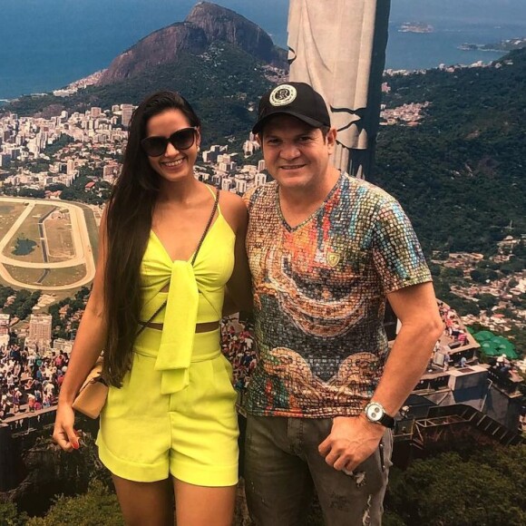 Beleza da namorada de Ximbinha chama atenção nas redes sociais