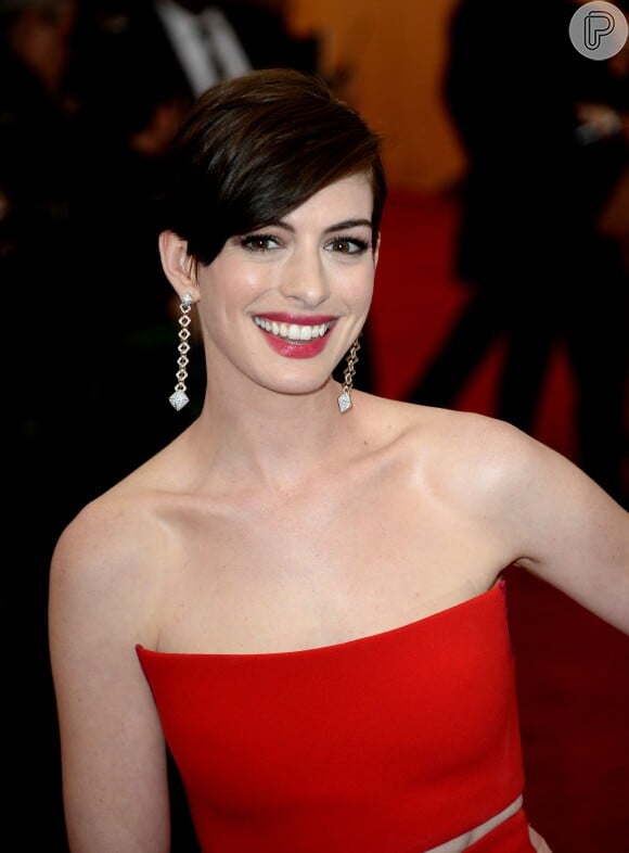 Anne Hathaway está em alta compondo o elenco do filme 'Interestelar', dirigido por Christopher Nolan, que teve sua estreia na última quinta-feira, dia 6 de novembro