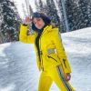 Anitta elegeu jaqueta de esqui amarela hamonix e calça Vallorcine por Ogier