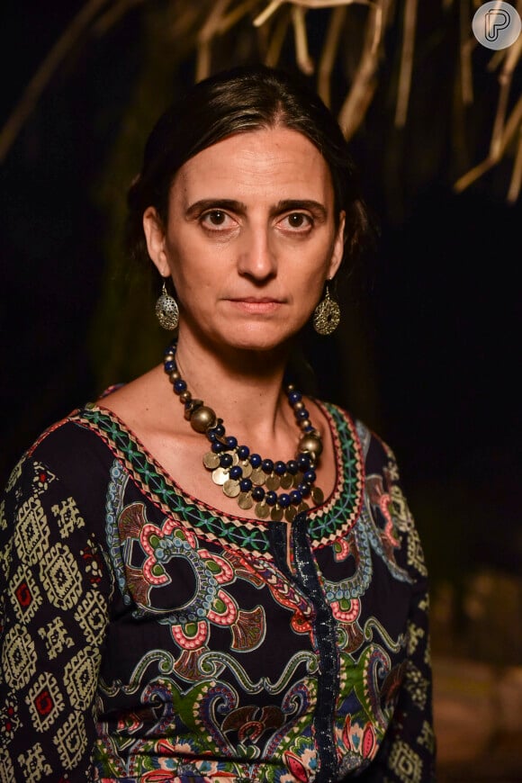 Na novela 'Gênesis', Debra adulta é interpretada por Kika Kalache