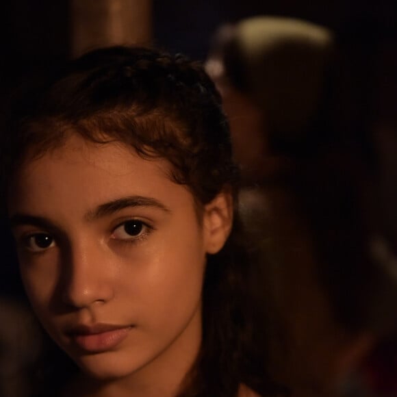 Novela 'Gênesis': Bila quando criança é interpretada por Mirella Sabarense