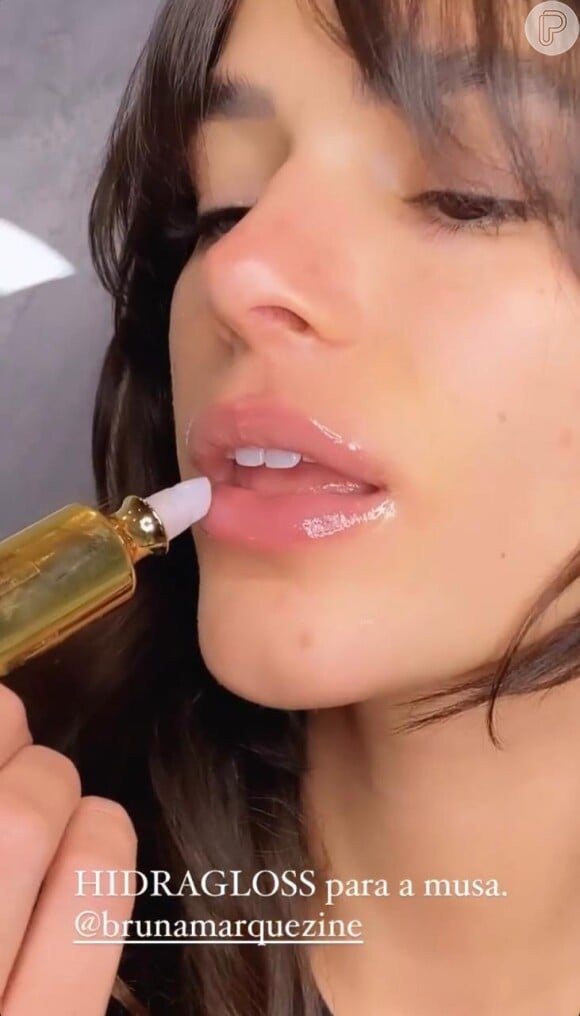 Bruna Marquezine iniciou tratamento estético nos lábios com a técnica hidragloss