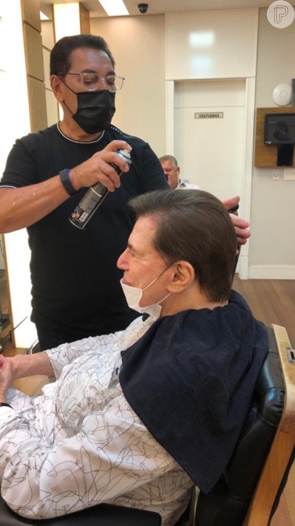 Cabelo novo: Silvio Santos tem novo visual postado por cabeleireiro na web